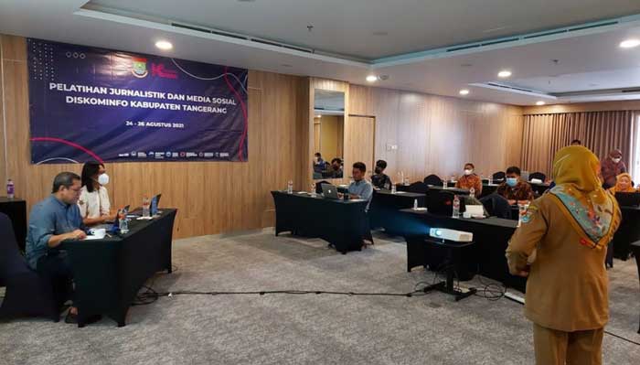Tingkatkan Kualitas Pegawainya, Diskominfo Kabupaten Tangerang Gelar Pelatihan Jurnalistik