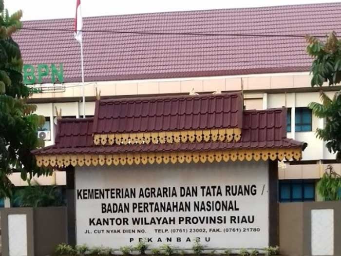 Ahliwaris Pertanyakan Kinerja Kakanwil BPN Provinsi Riau
