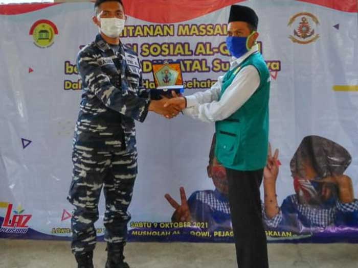 Satgas TNI Kodiklatal Bersama Yayasan Al Qowi