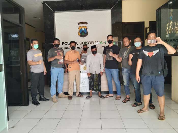 Kapolsek Pimpin Anggota Tangkap Penjual Narkotika Jenis Sabu di Sokobanah