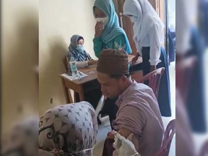 Polsek Cikulur Gelar Vaksinasi Massal