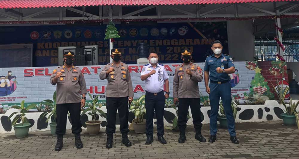 Antisipasi Lonjakan Penumpang Jelang Nataru, Kapolres Bitung Cek Kesiapan Posko Terpadu di Pelabuhan Samudera Bitung