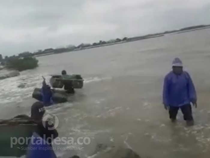 Diterjang Banjir Rob, Sekitar 740 hektar Tambak Ikan di Karawang Alami Gagal Panen