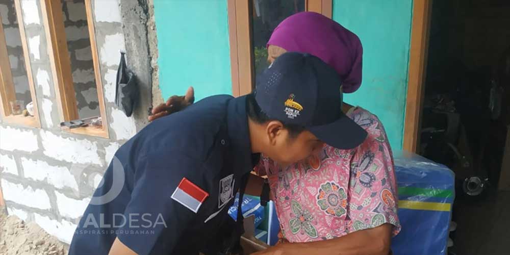 Karang Taruna Kecamatan Kosambi Salurkan Bantuan untuk Korban Kebakaran