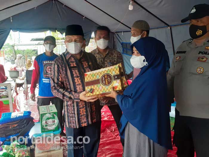 Wakil Walikota Langsa Serahkan Bantuan Korban Kebakaran Tadi Malam