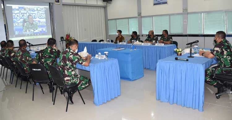 Danlantamal VIII Ikuti Penandatanganan Kontrak Bersama Pengadaan Barang dan Jasa TNI AL TA 2022