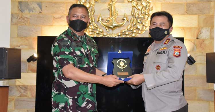Danlantamal VIII Terima Kunjungan Kapolda Sulut