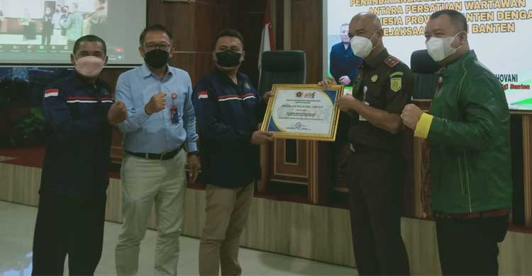 Kejati dan PWI Banten Tandatangani MoU