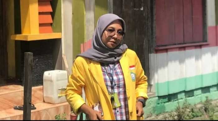 Anita Hamim Cover Lagu Lama Karya Musisi Lokal Kota Ternate