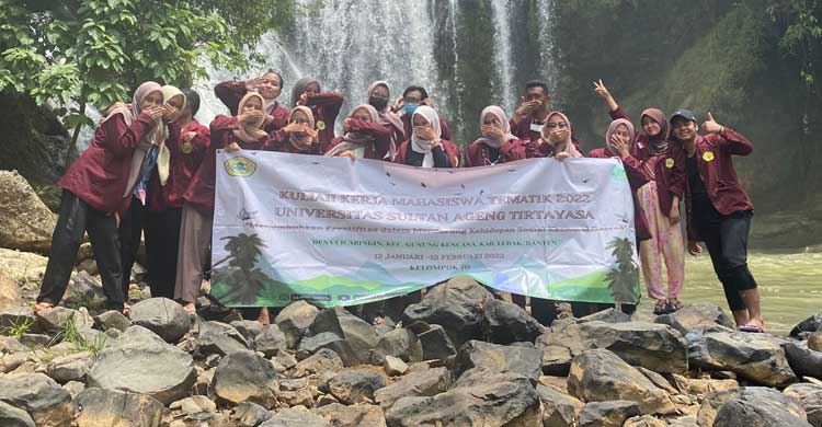 KKM 70 Untirta Ajak Masyarakat Tingkatkan Sadar Wisata Curug Munding Cicaringin Lebak