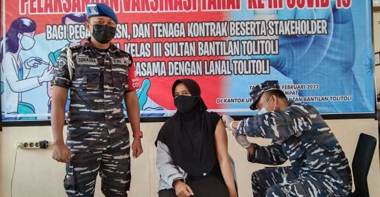 Lantamal VIII Bentuk Herd Immunity Masyarakat Lewat Pelaksanaan Vaksinasi Covid-19