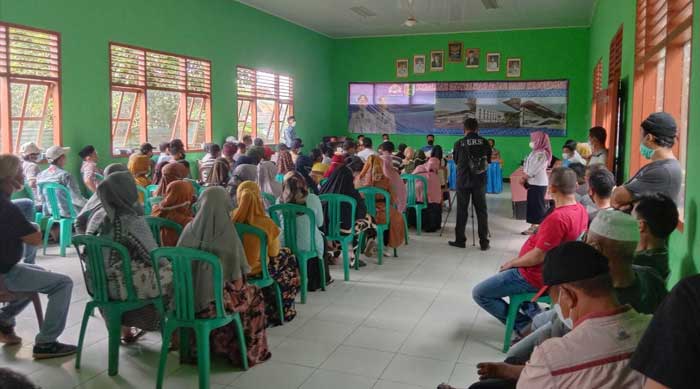 Para Pedagang Protes Rencana Pembangunan Pasar Moderen di Pasar Kedondong