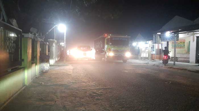Truk Tanah Kembali Marak Bebas Beroperasi di Tangerang