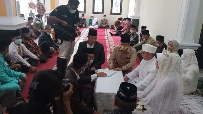 Wakil Walikota Jambi Jadi Saksi Akad Nikah Warga