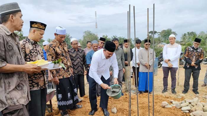 Wakil Walikota Langsa Letakan Batu Pertama Pembangunan Dayah Darul Ikhlas Amanah Buket Meutuah