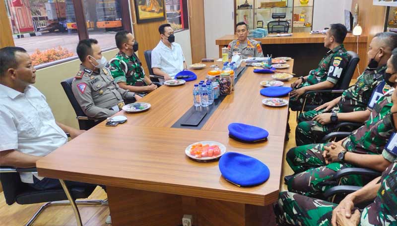 Dandenpom I/1 Pematang Siantar Anjangsana ke Mako Polresta Deli Serdang
