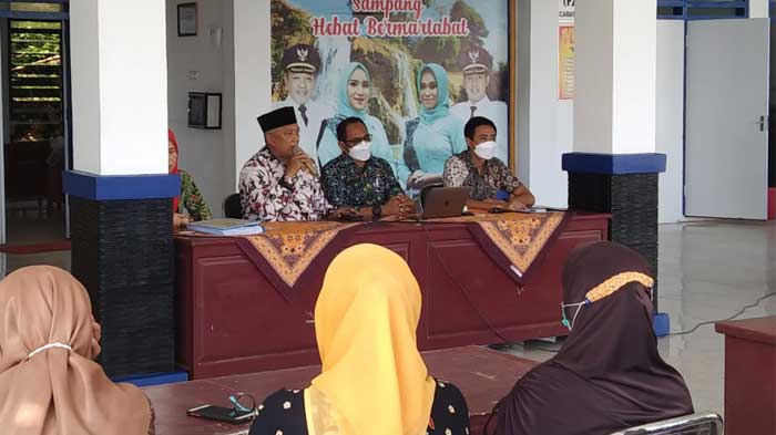 Demi Meningkatkan Kerja Nyata, BKDSM Sampang Berikan Pembinaan Di Pendopo Kecamatan Ketapang