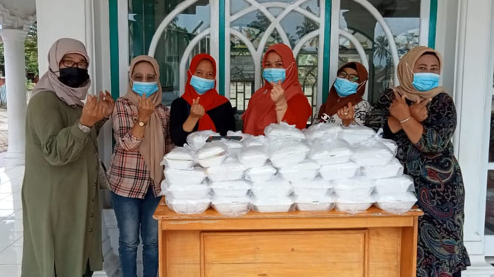 Srikandi Dermawan Pesawaran Kembali Laksanakan Jumat Berbagi