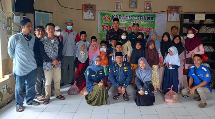 Katar Desa Mancak Adakan Santunan dan Baksos secara Door to Door 1 Katar Desa Mancak Adakan Santunan dan Baksos secara Door to Door