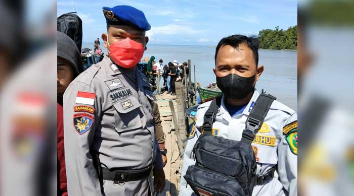 H+5 Lebaran, Ribuan Wisatawan Padati Penyebrangan Teluk Suak, Dishub dan Polairud Turun Tangan