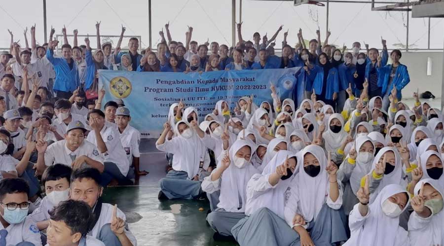 Mahasiswa Hukum UNPAM Gelar Sosialisasi UU ITE di SMK Excelent 1 Kota Tangerang