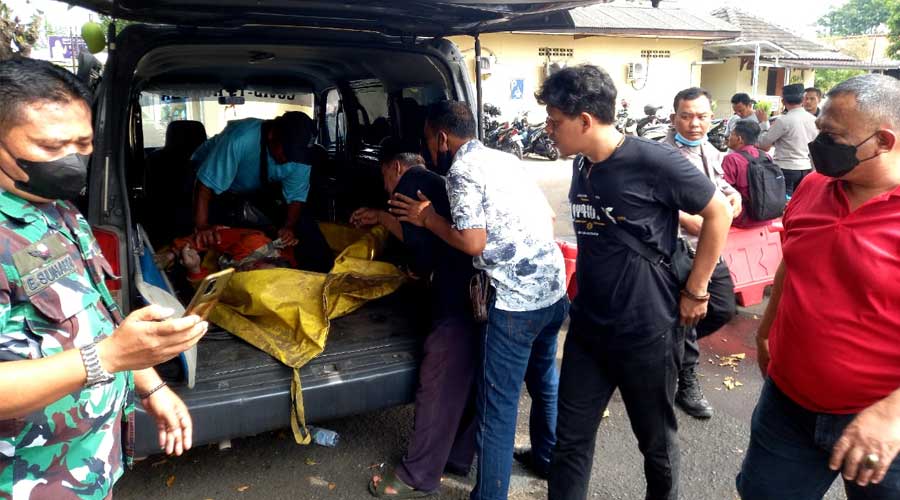 Mayat Laki-Laki Ditemukan Mengambang di Kali Kukun Rajeg