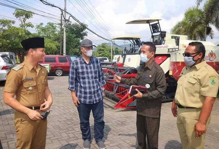 Bupati Trenggalek Fasilitasi Poktan Mempunyai Alsintan
