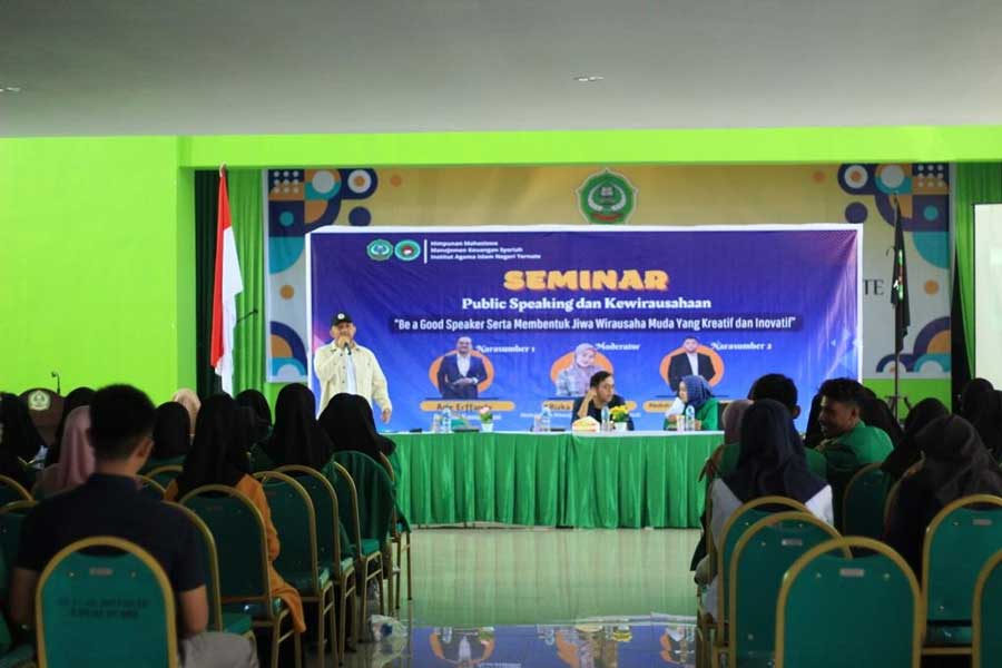 HMPS MKS Gelar Seminar Pertama di Auditorium IAIN Ternate
