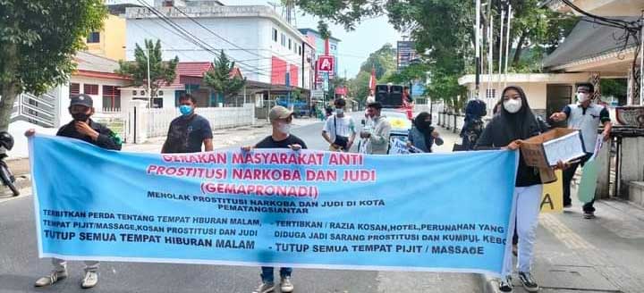 Gemapronadi Gelar Aksi