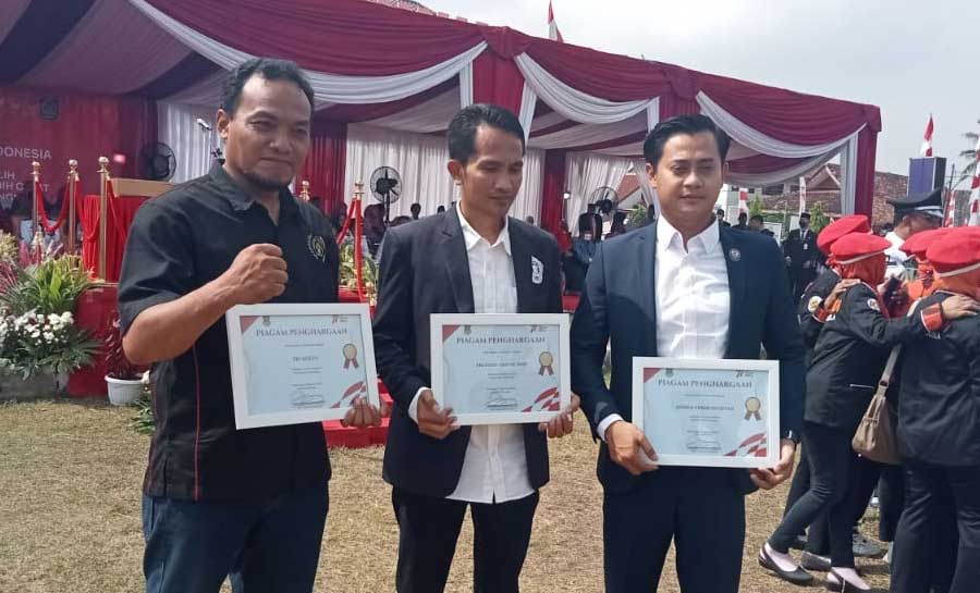 3 Tokoh Pemuda Inspiratif Teluknaga dapat Penghargaan di Hari Kemerdekaan RI Ke-77
