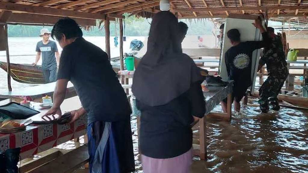 Sejumlah Desa di Kampar Riau Diterjang Banjir Bandang