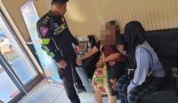 Ibu dan Bayi Terjun dari Jembatan