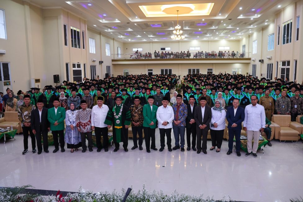 Hadiri Wisuda Unma, Pj Sekda Provinsi Banten Minta Wisudawan Berpikir Kreatif dan Inovatif 1 IMG 20250107 WA00121