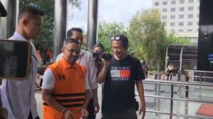 KPK Tahan Gubernur Riau Abdul Wahid Terkait Dugaan Pemerasan Anggaran Infrastruktur 2025